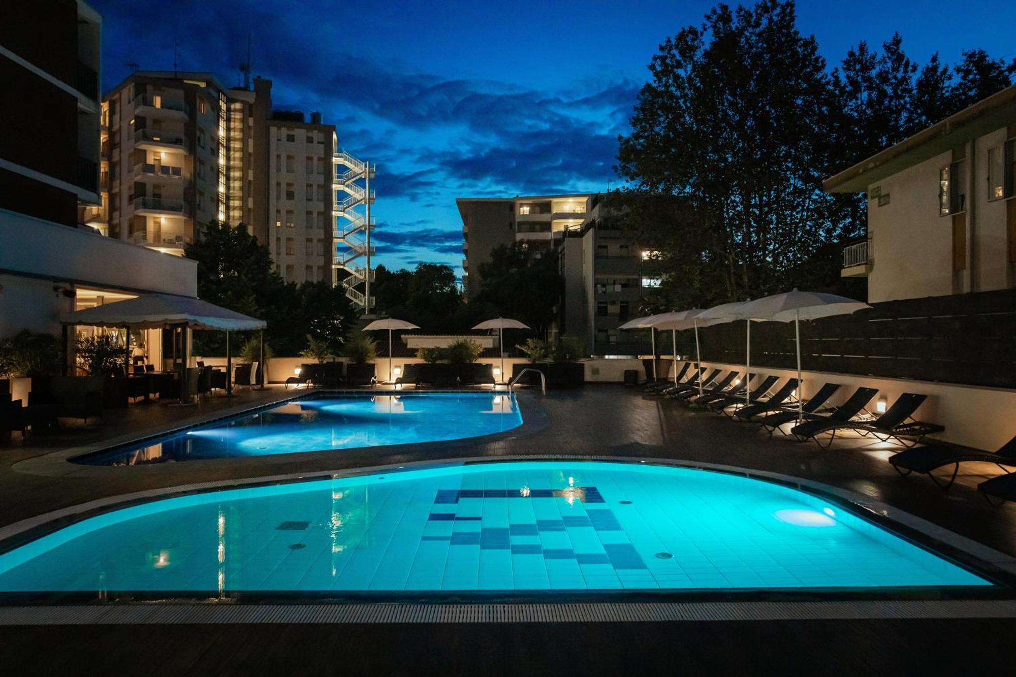 Hotel Leonardo Da Vinci Wellness Spa Bibione Kültér fotó