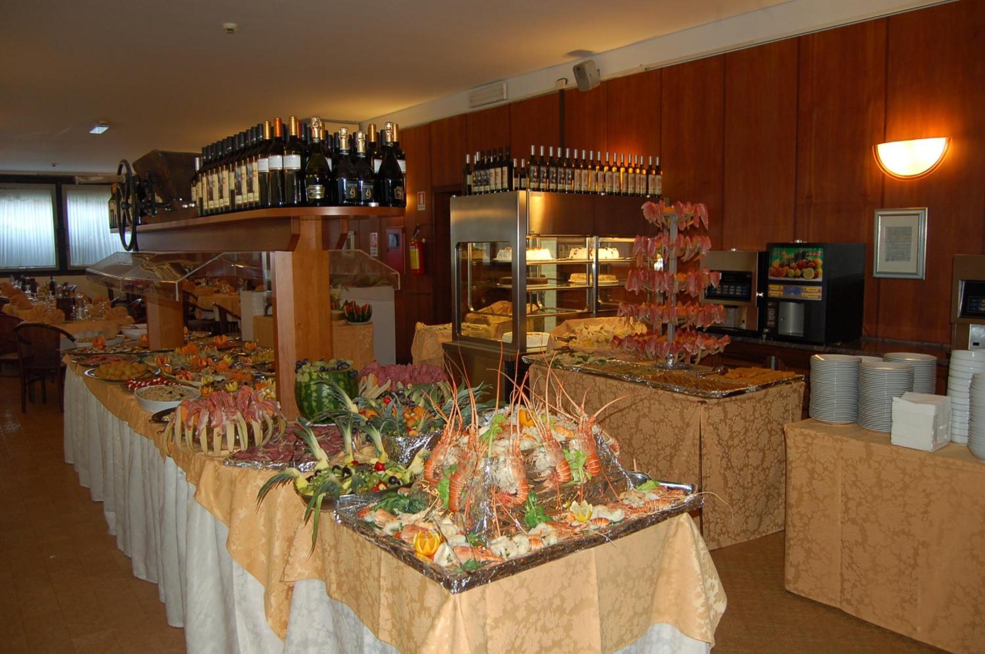 Hotel Leonardo Da Vinci Wellness Spa Bibione Kültér fotó