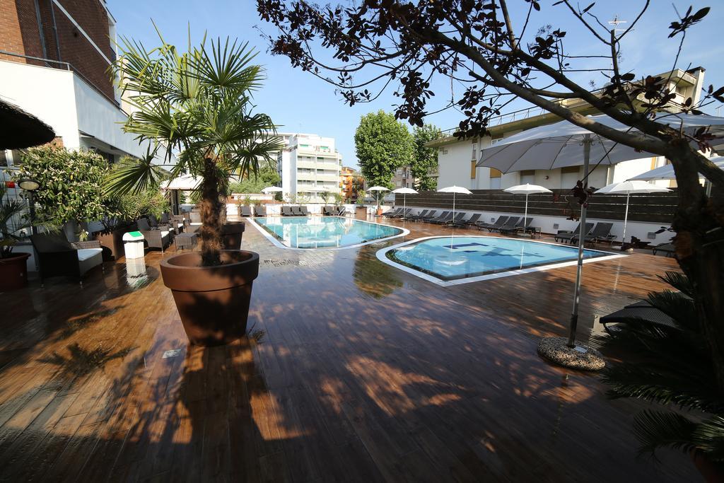Hotel Leonardo Da Vinci Wellness Spa Bibione Kültér fotó